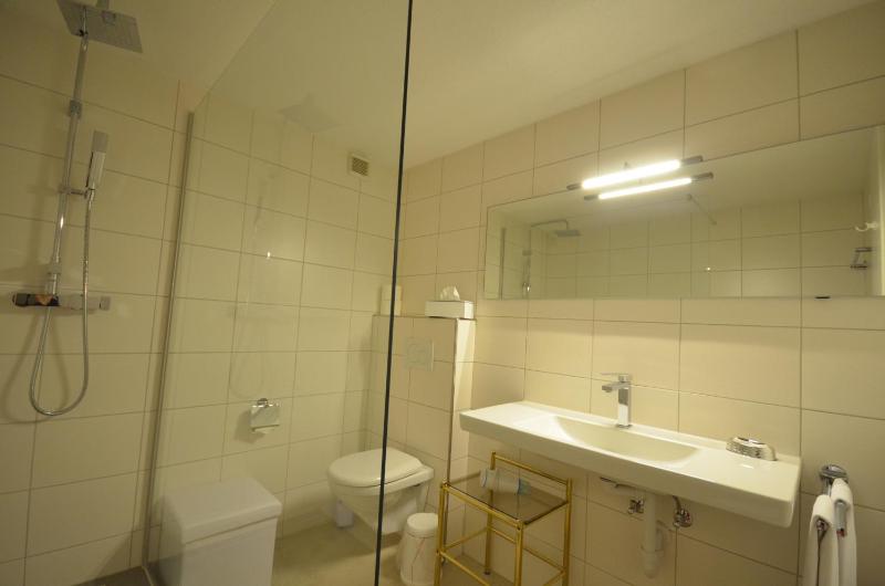 Apartment image 3