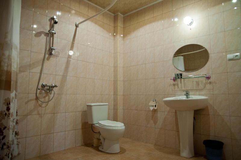 Standard Double or Twin Room with Balcony image 3