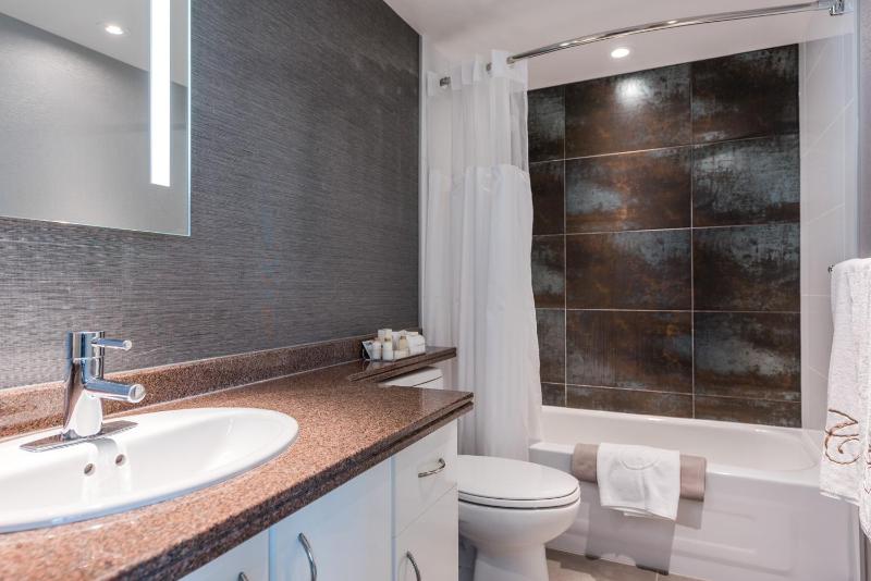Carmana Hotel & Suites - image 15