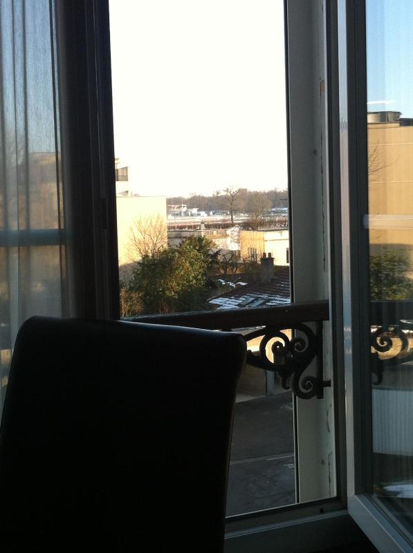 Economy Single Room image 2