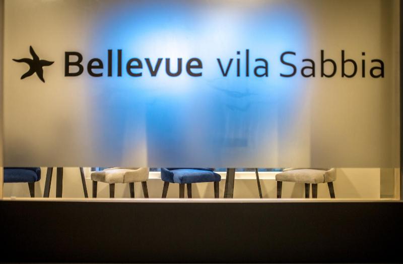 Luxury Suites Bellevue - image 47