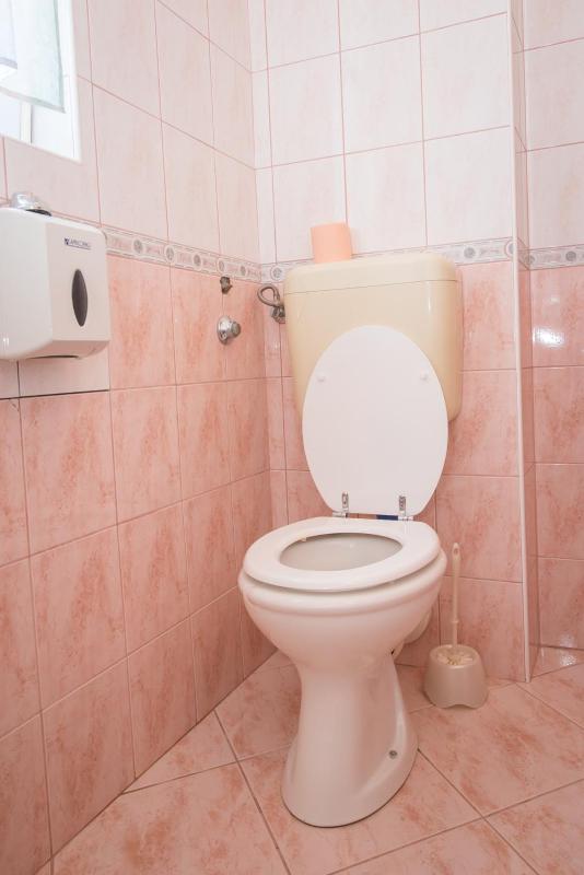 Double Room image 4
