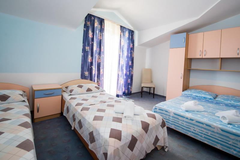 Guesthouse Helena - image 18