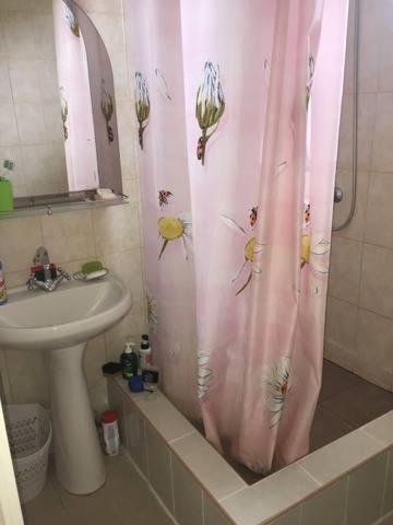 Twin Room image 1