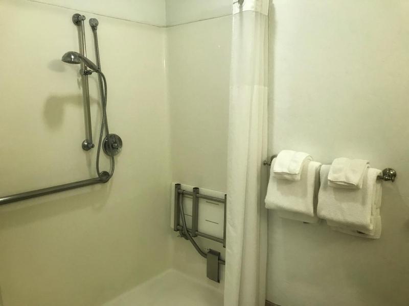Two-Bedroom Suite image 3