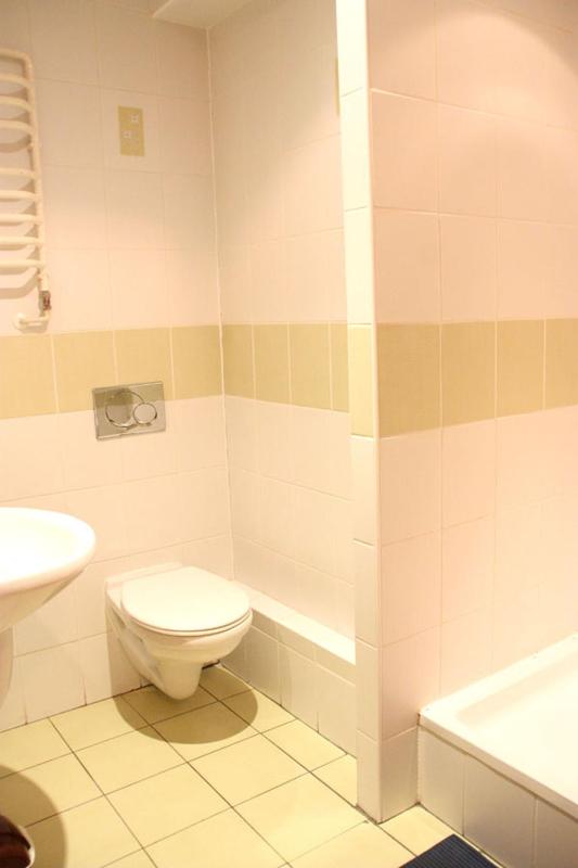 Budget Double Room image 3