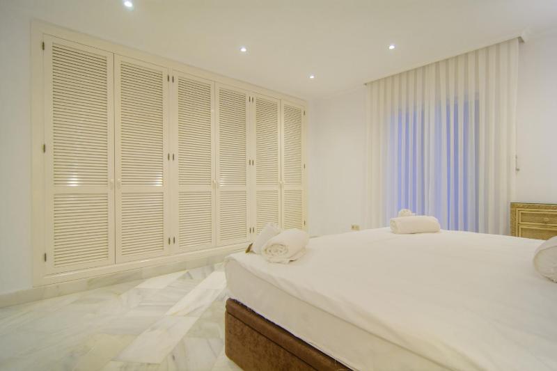 Apartment in White Pearl Beach - image 32