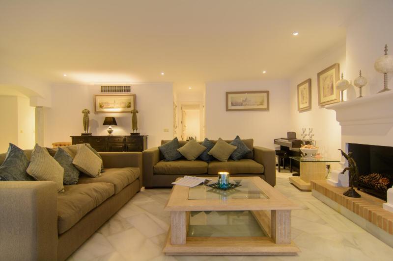 Apartment in White Pearl Beach - image 11