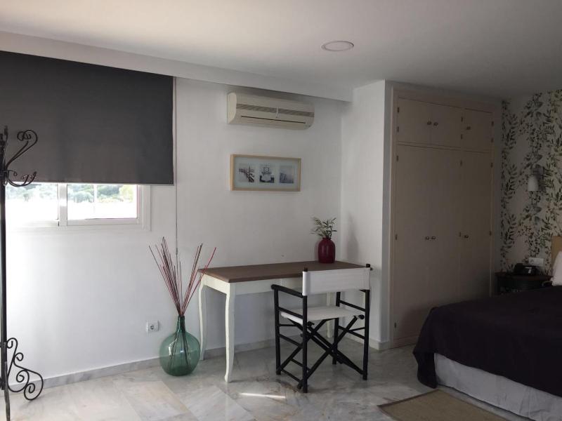 Double Room with Terrace image 4