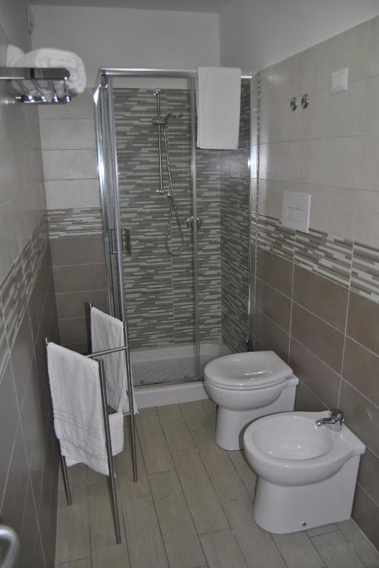 Double Room image 2