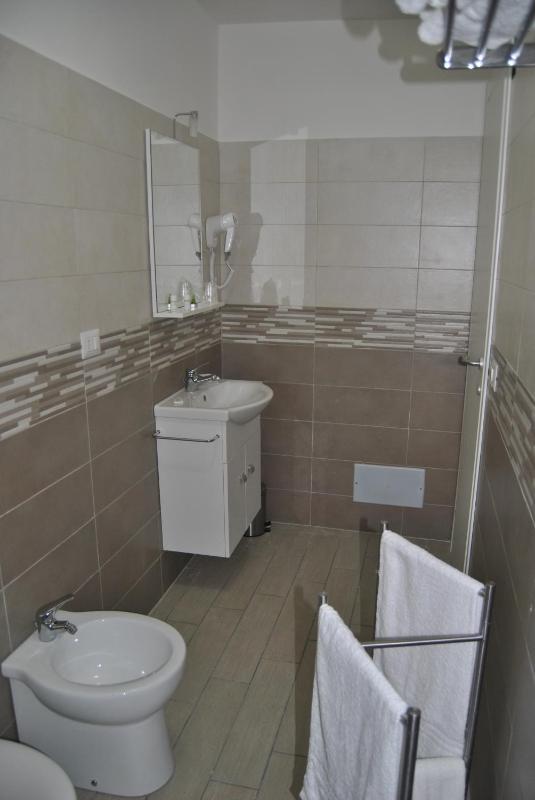 Double Room image 1