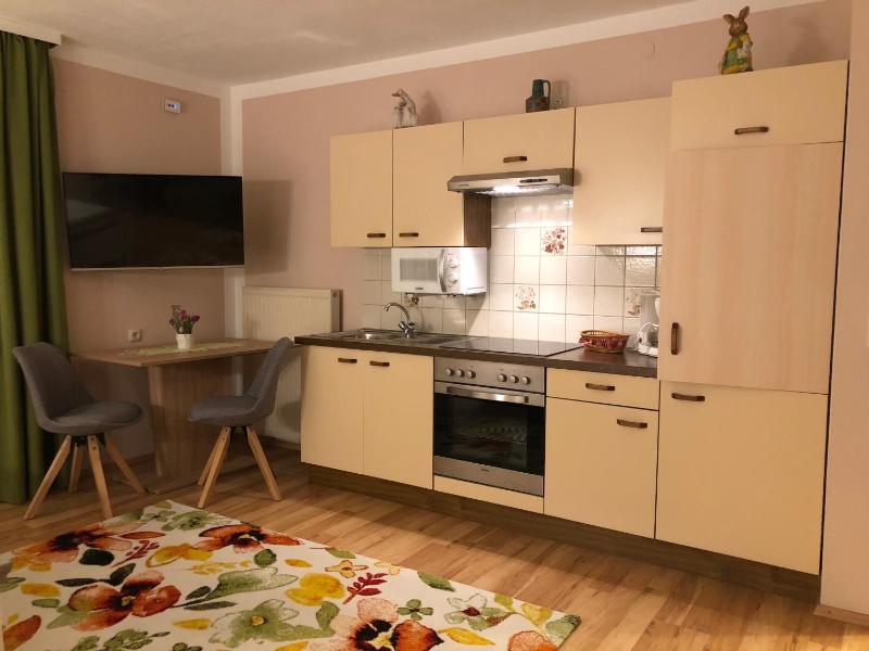 Studio Apartment image 4