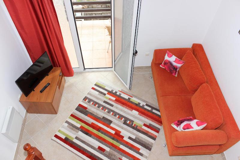 Apartment with Mountain View image 1