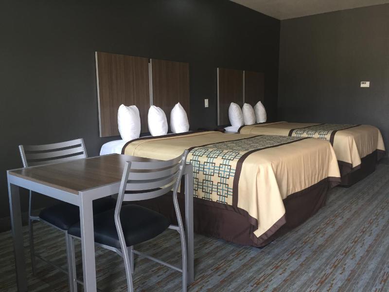 Double Room image 2