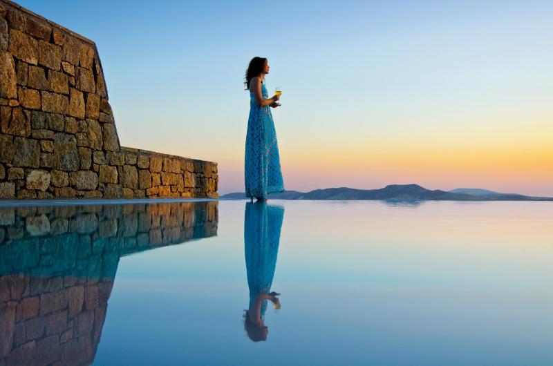 Grand Suite with Private Pool image 4