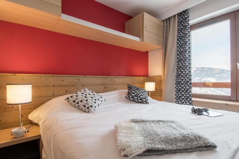 One-Bedroom Apartment with Balcony (4 People) image 3