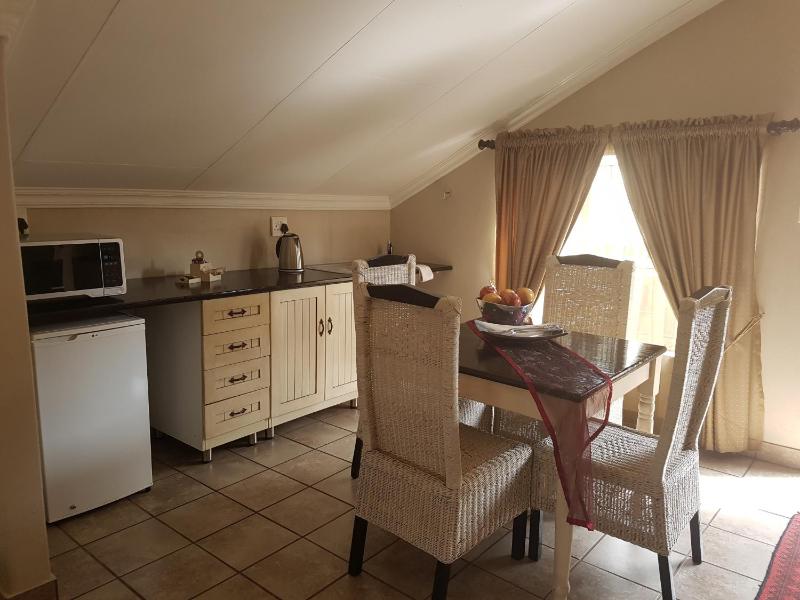 Chateau Vue Guesthouse - image 7