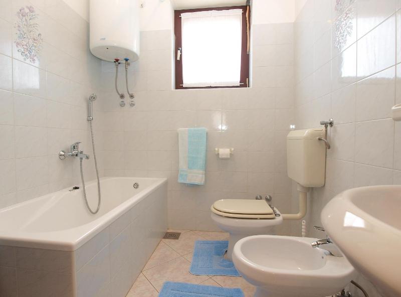 Studio Apartment image 3