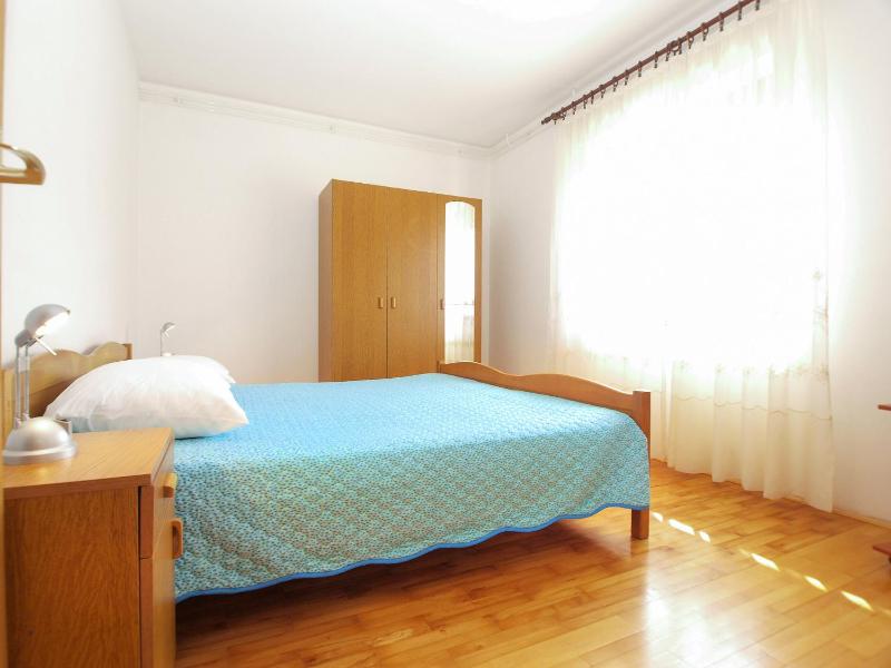 Apartment image 4