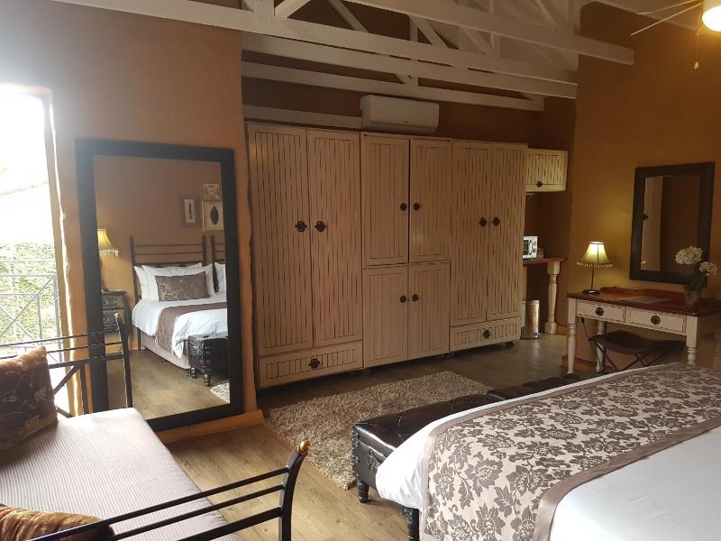 Chateau Vue Guesthouse - image 10