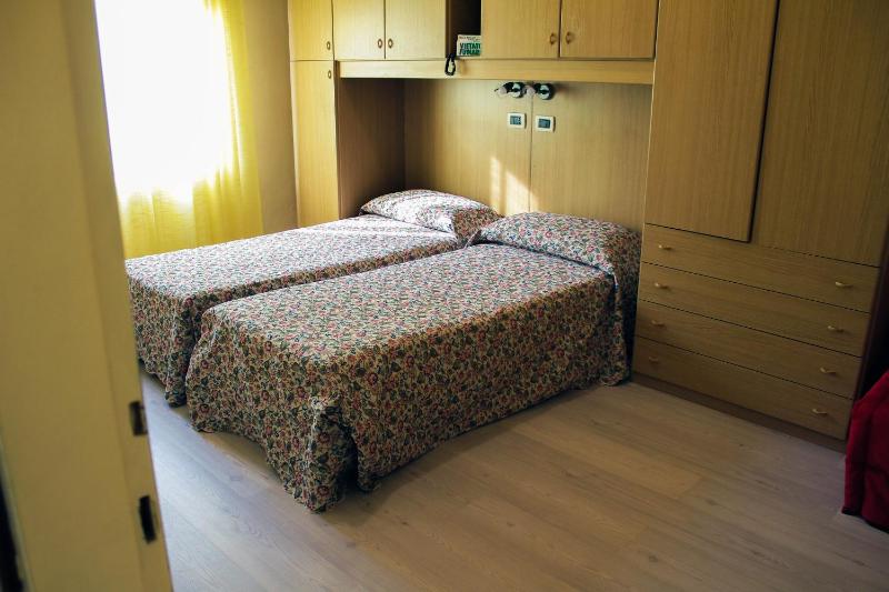 Triple Room image 1