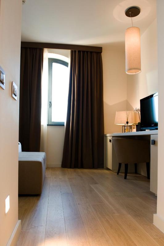 Double Room image 2