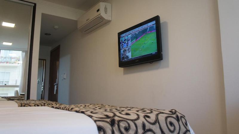 Palm Beach Plaza Hotel - image 16