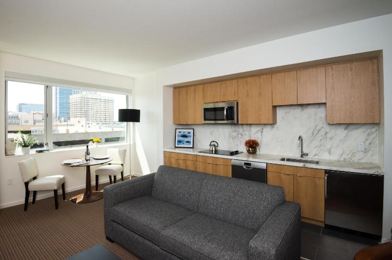 University Suite image 2