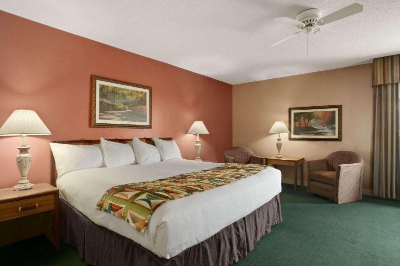 King Room - Non-Smoking image 1