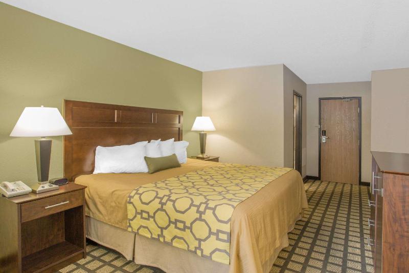 King Room - Disability Access/Non-Smoking image 2