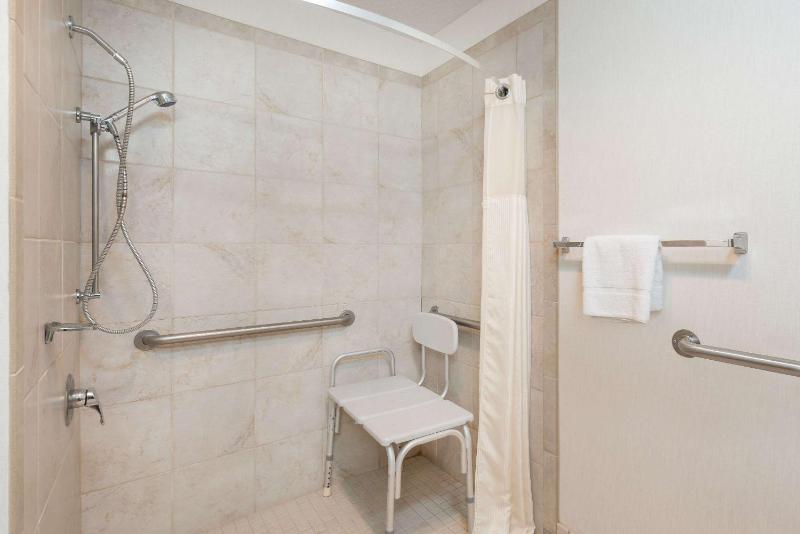 King Room - Disability Access/Non-Smoking image 2