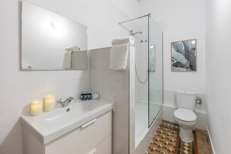 Deluxe Apartment image 2