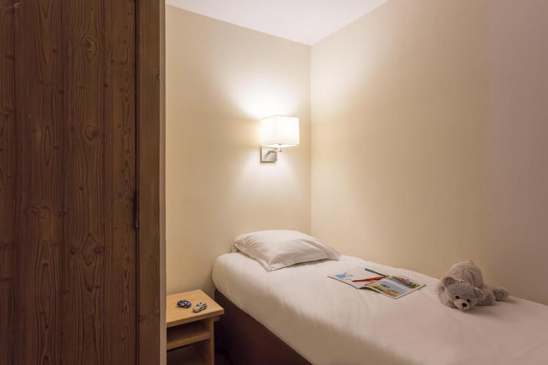 Two-Bedroom Duplex Apartment (8 People) image 4