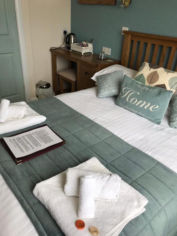 Double Room with Sea View image 1