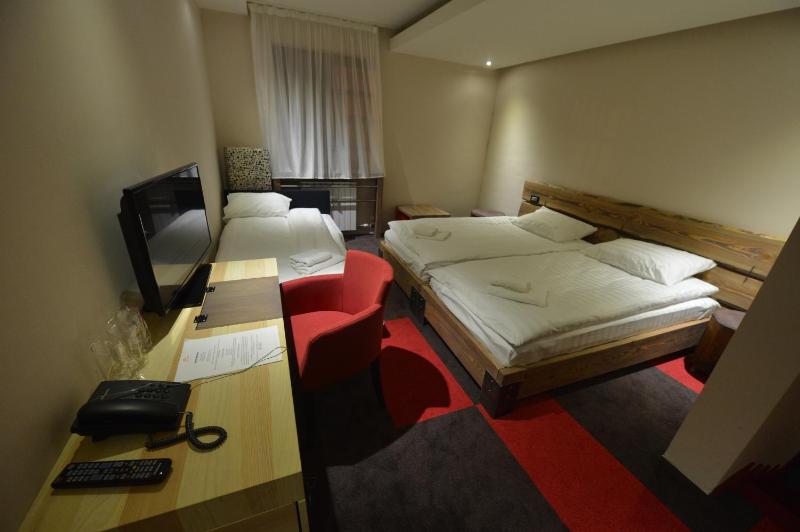 Triple Room image 3