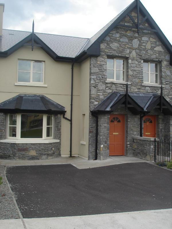 Four-Bedroom House image 2