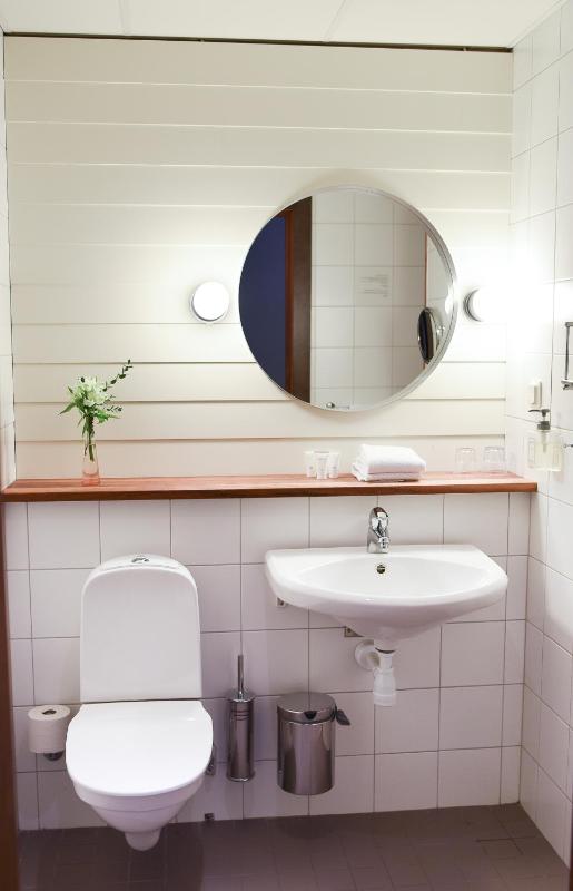 Single Room image 3