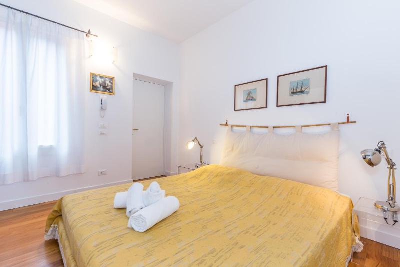 Deluxe Suite image 4