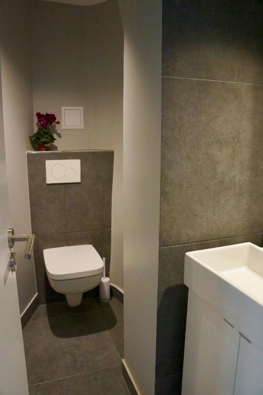 Three-Bedroom Apartment image 4