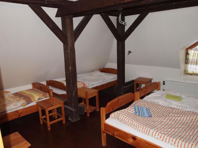 Six-Bedroom Suite image 4