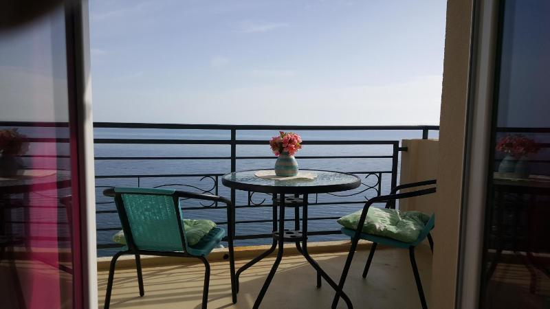 Studio with Balcony and Sea View (3 Adults) image 3