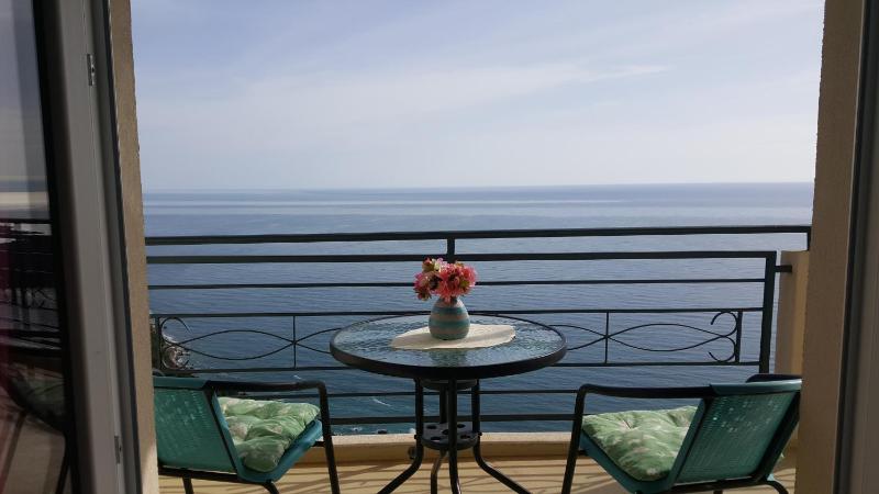 Studio with Balcony and Sea View (2 people) image 2