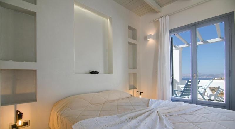 Deluxe Double Room with Sea View image 1