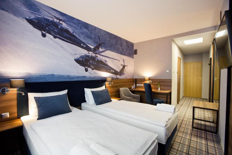 Deluxe Double Room image 4