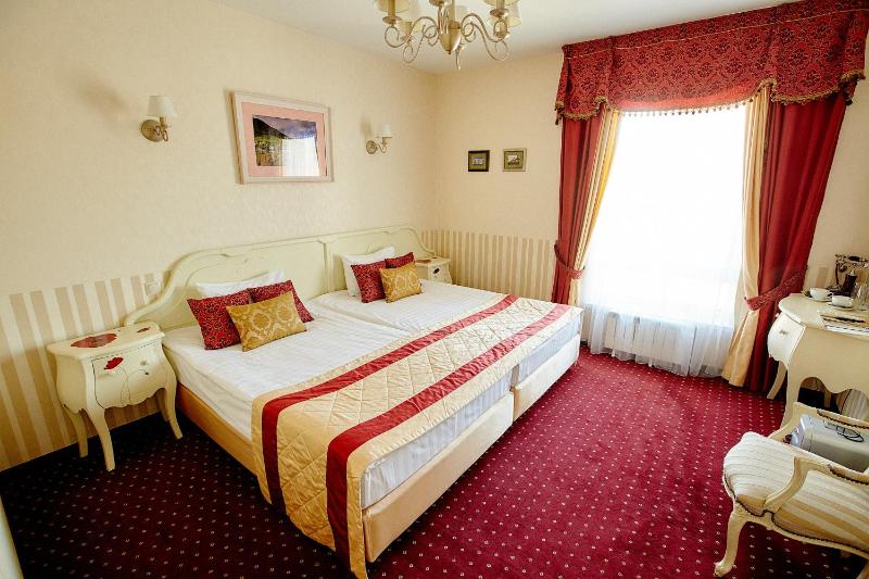 Double or Twin Room image 2