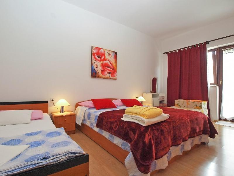 Apartment image 4