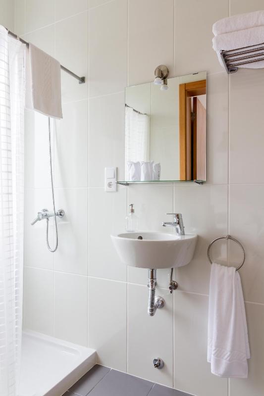 Double or Twin Room image 2