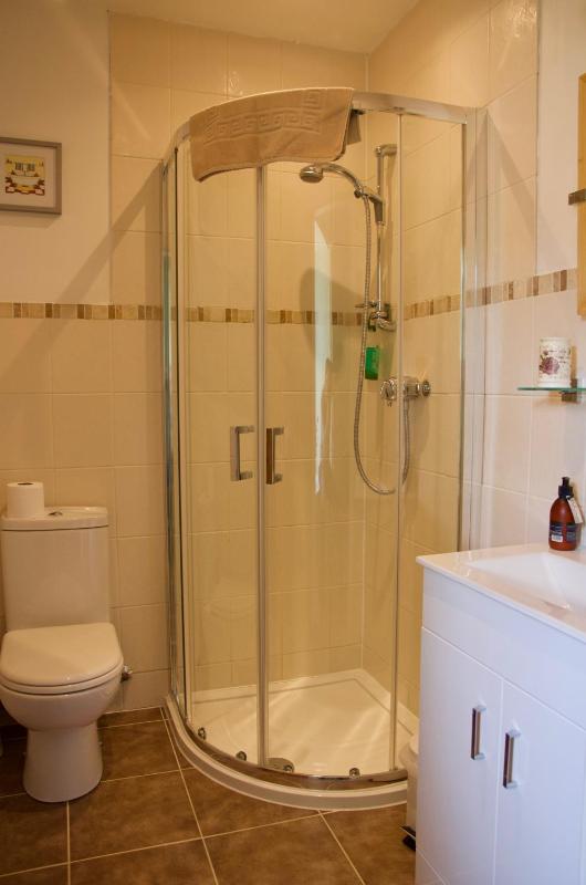 Double Room image 3