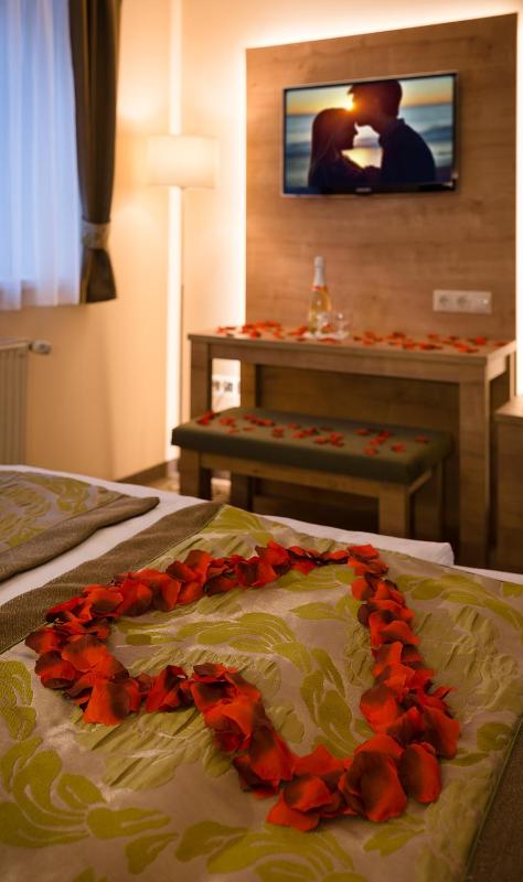 Special Offer - Double or Twin Room image 2