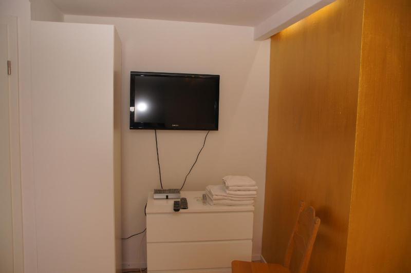 Triple Room image 3